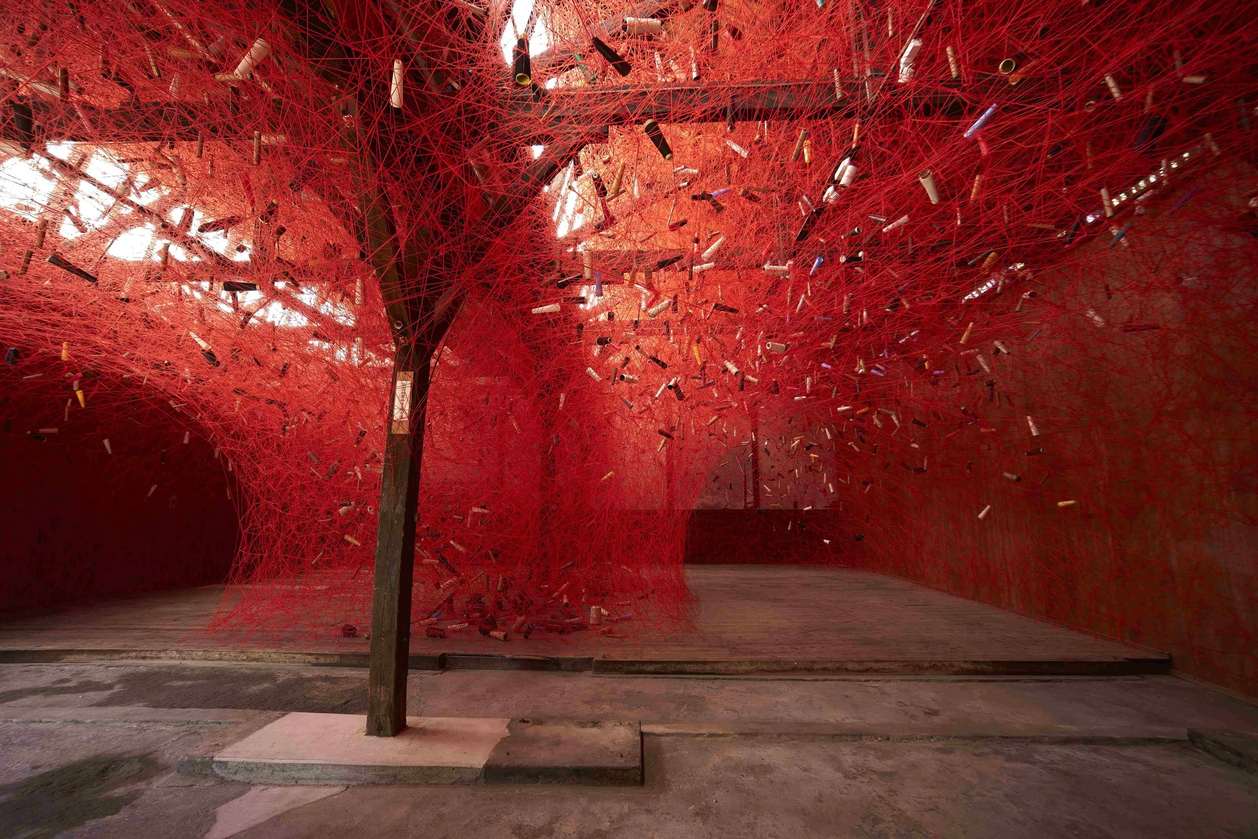 CHIHARU SHIOTA–塩田千春